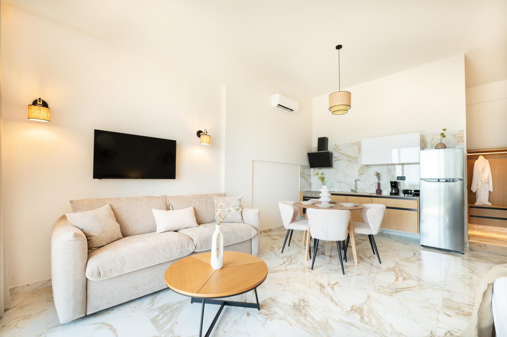 Petradi Suites Kalamata Bagian luar foto