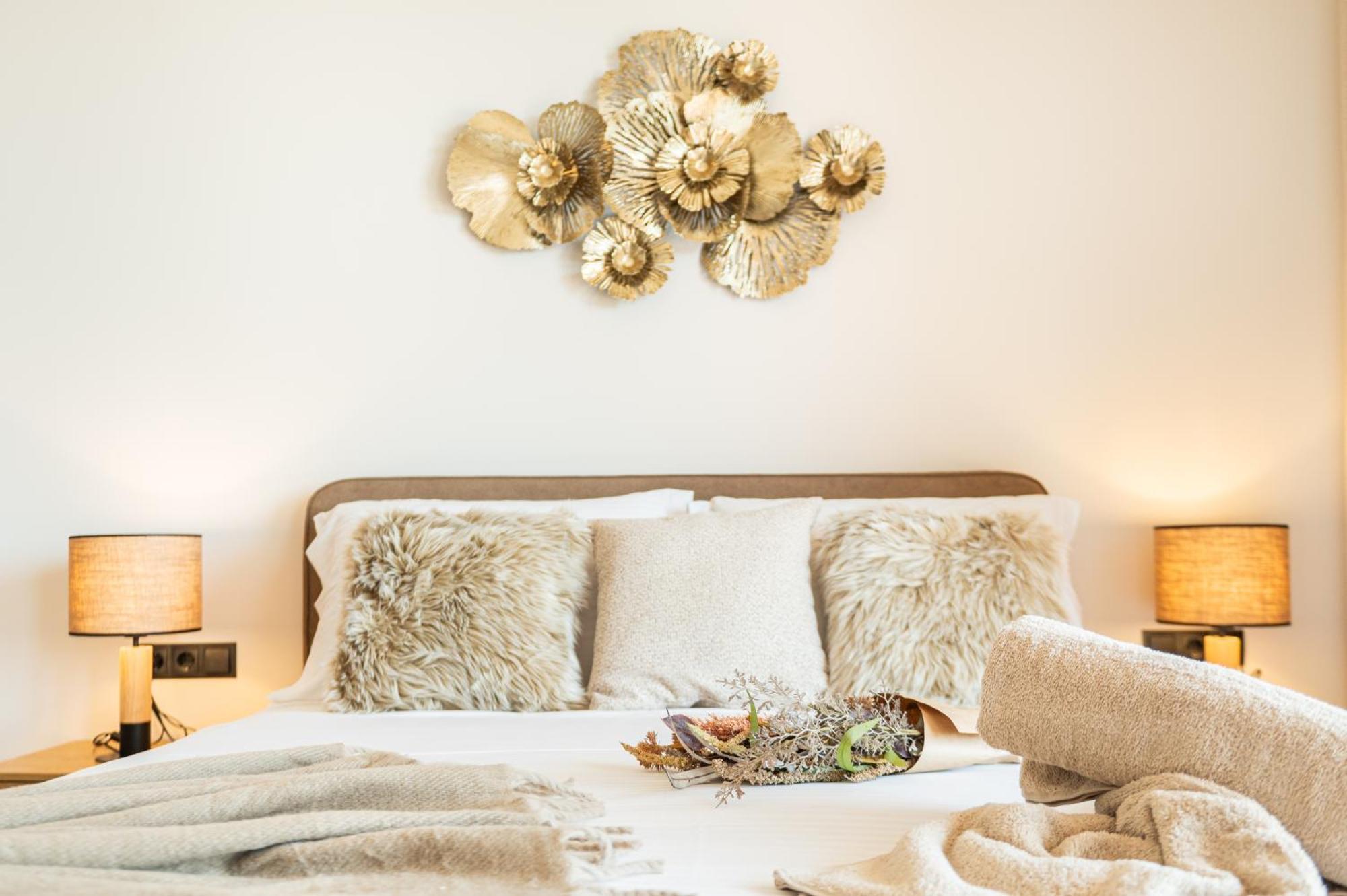 Petradi Suites Kalamata Bagian luar foto