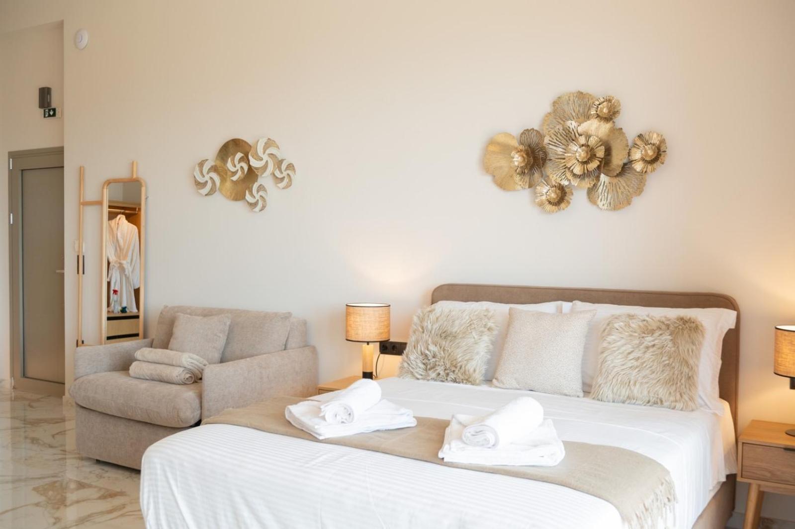 Petradi Suites Kalamata Bagian luar foto
