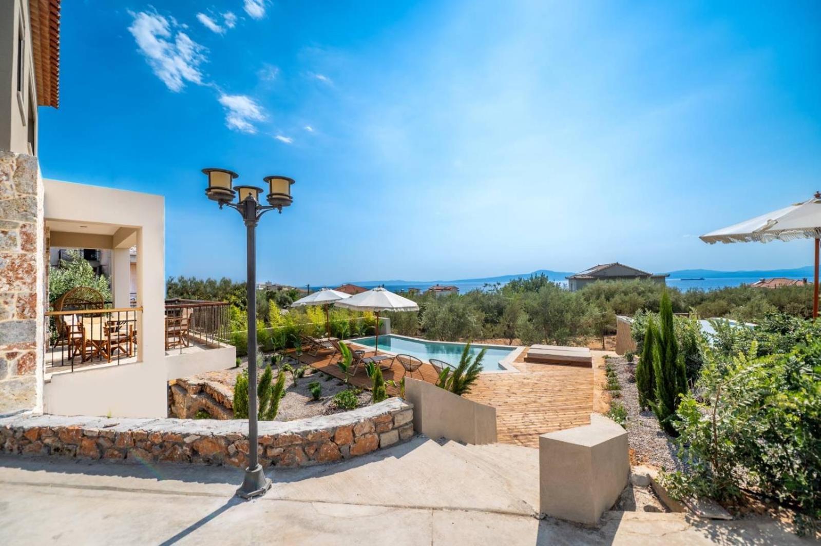 Petradi Suites Kalamata Bagian luar foto