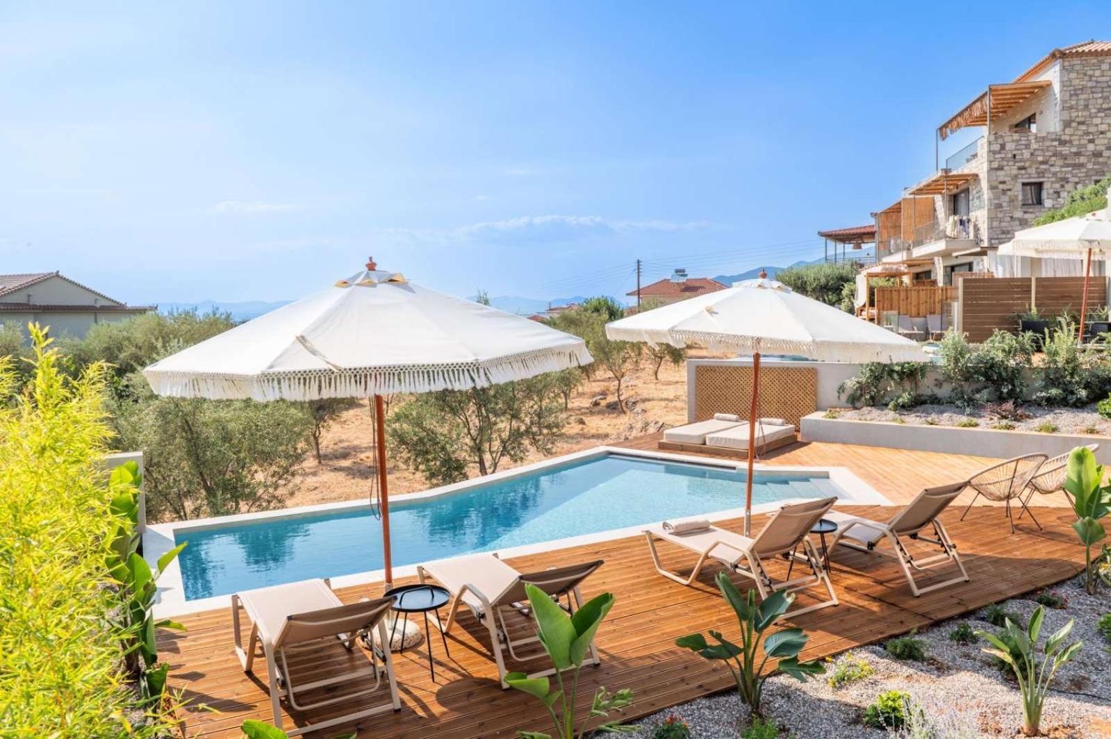 Petradi Suites Kalamata Bagian luar foto