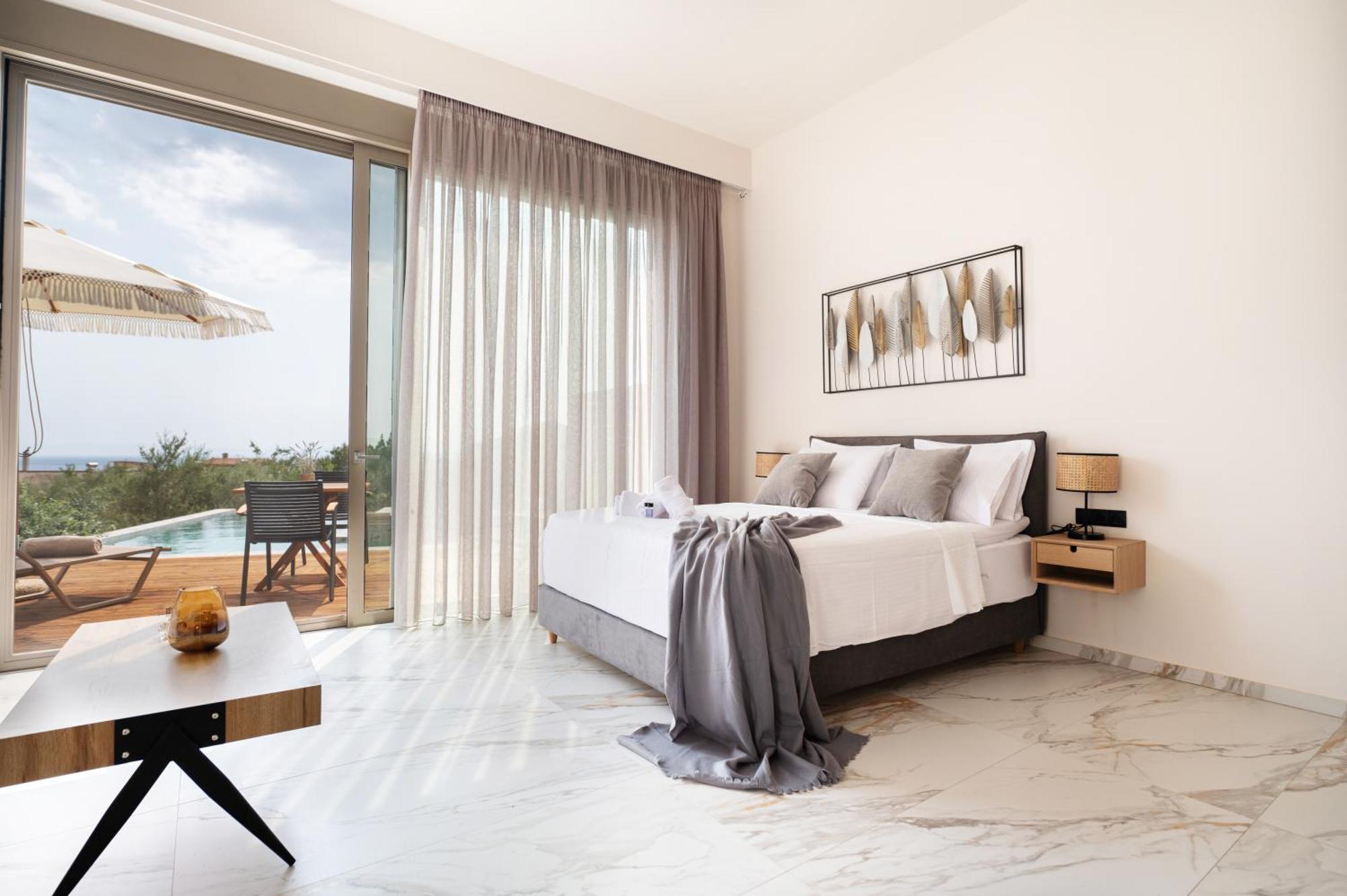Petradi Suites Kalamata Bagian luar foto