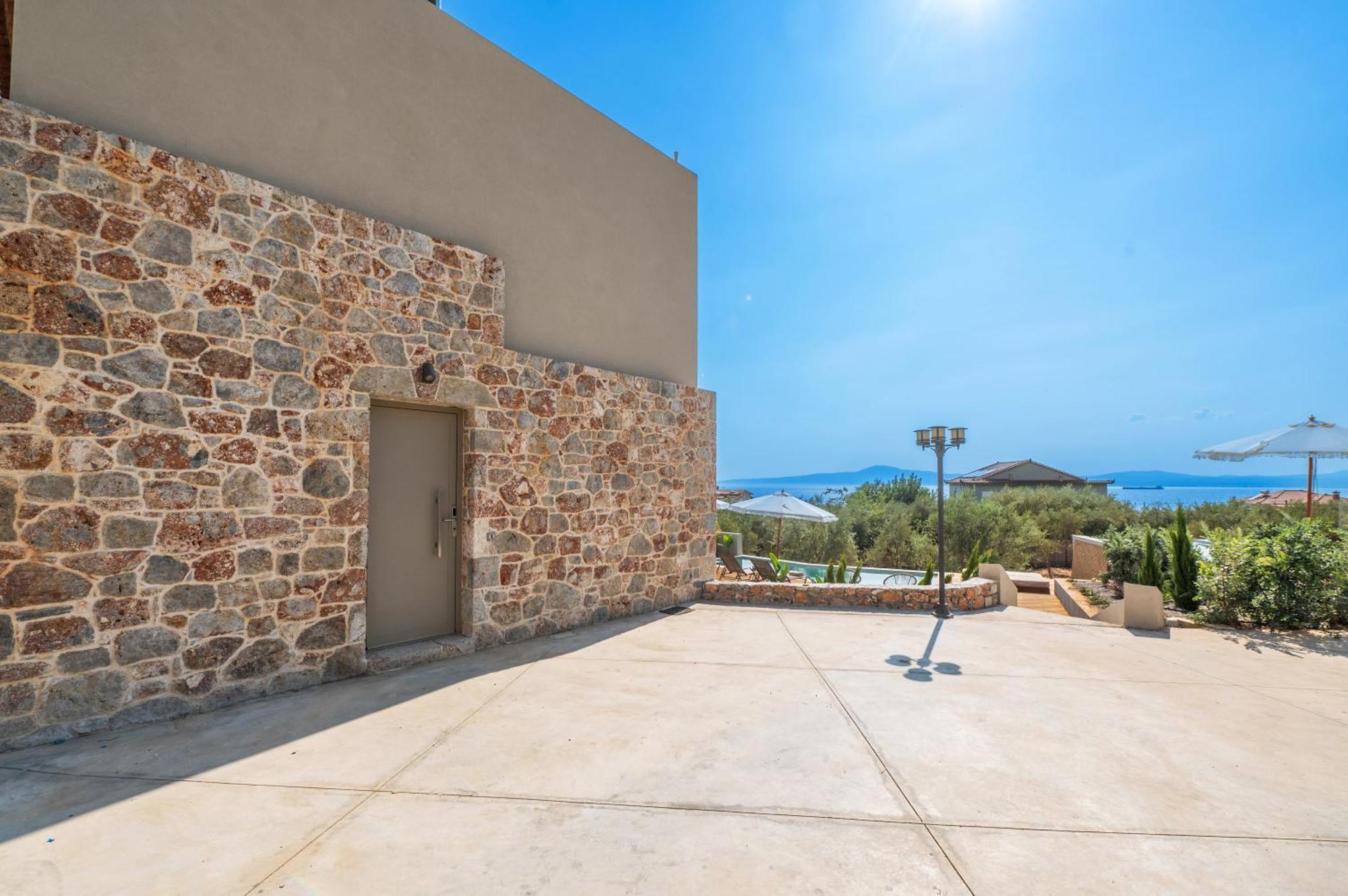 Petradi Suites Kalamata Bagian luar foto