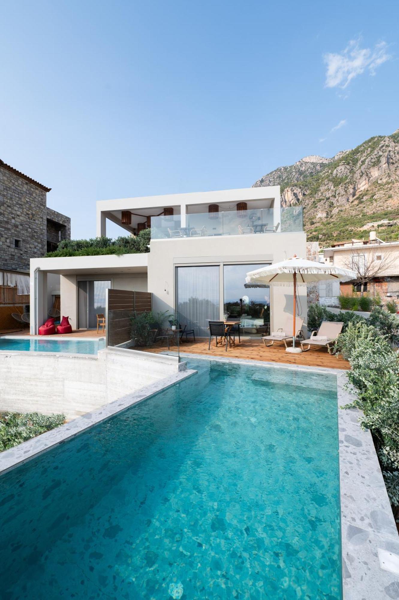 Petradi Suites Kalamata Bagian luar foto