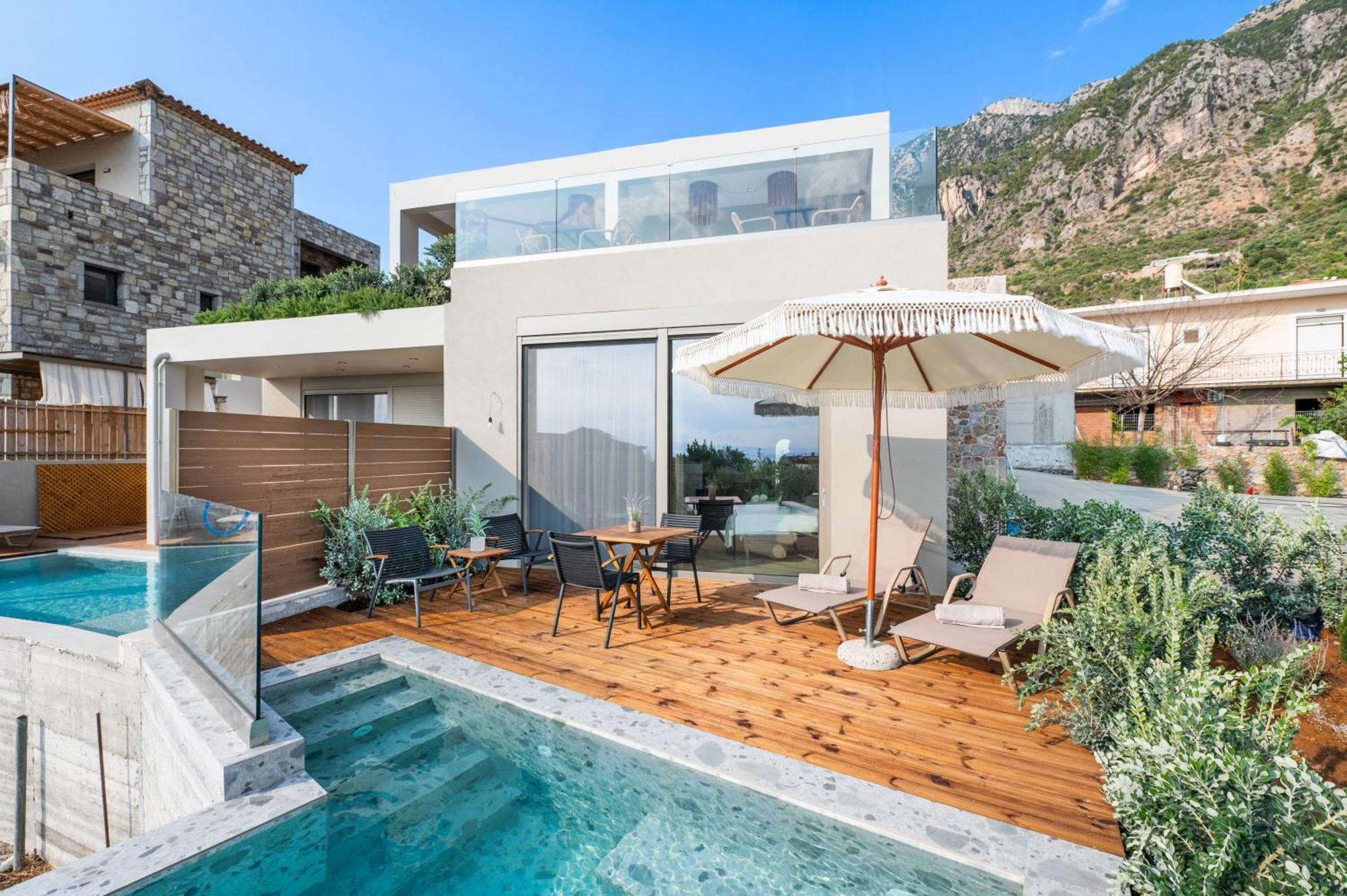 Petradi Suites Kalamata Bagian luar foto